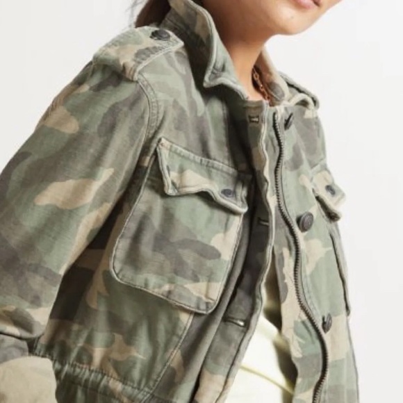 Free People Green Camo Army Fatigue Surplus Slouchy Lightweight Zip Up Jacket XS - Picture 2 of 3
